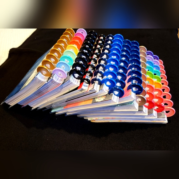 Bundle of NEW Classic size 18 and 12 month  Happy Planners, Notebooks + Journal - Picture 2 of 12